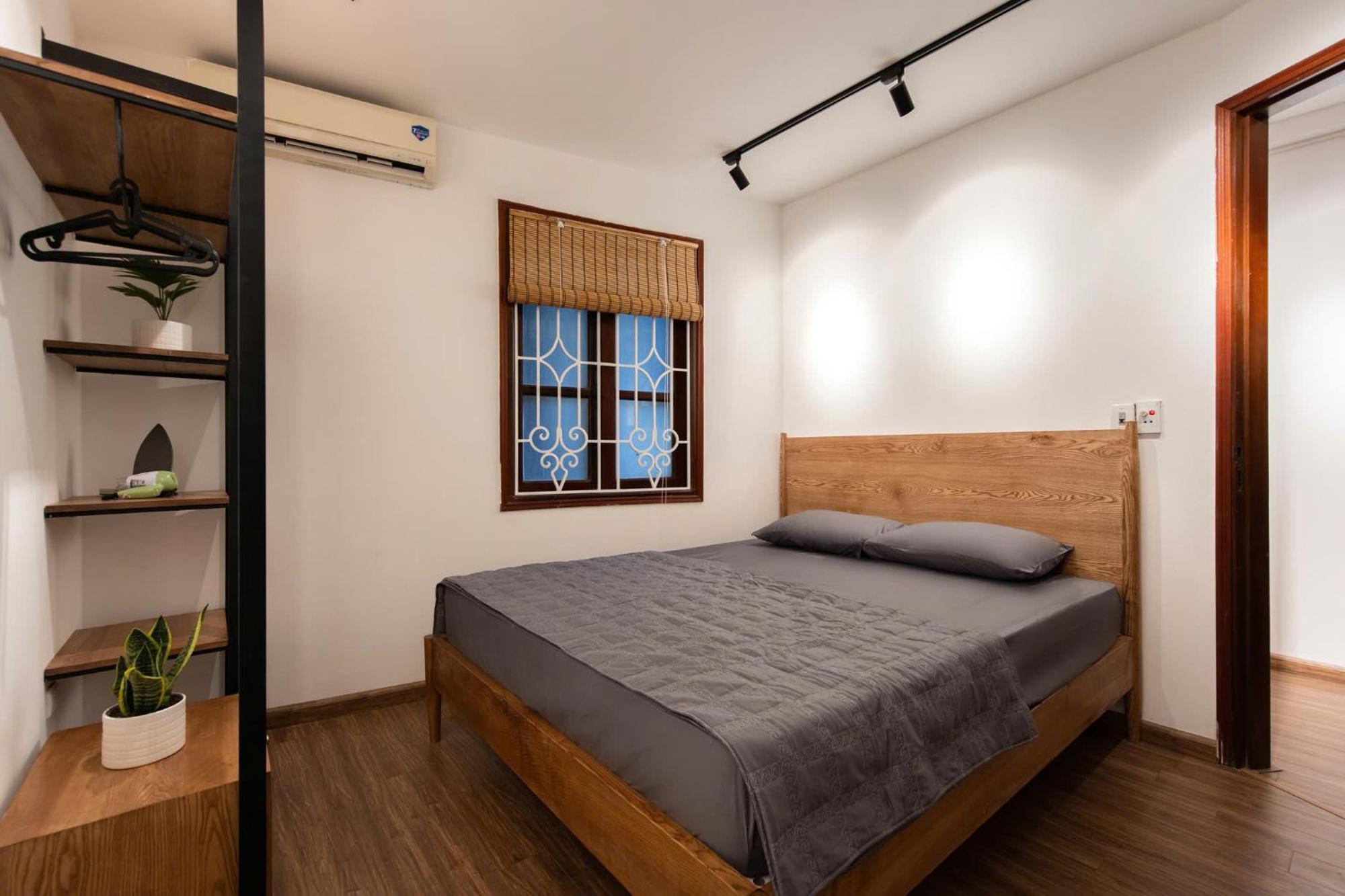 Sunny Building In Old Quarter-lift Access-washer-train Street Apartment Hanoi